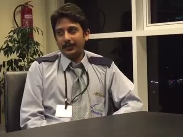 بالفيديو .. تعرف على سائق التاكسي الذي يريد العودة كطاه في فنادق دبي
