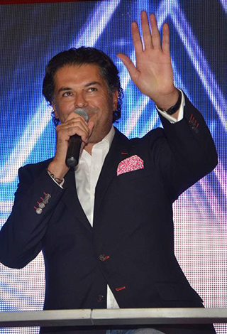 راغب علامة يطلق البوم حبيب ضحكاتي ويهاجم"ارب ايدول"