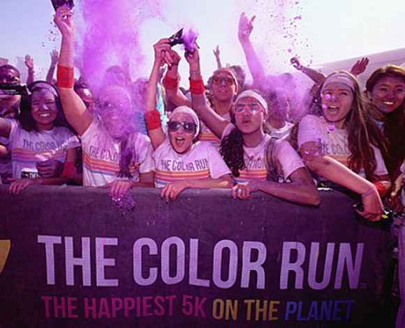 "سباق الألوان Color Run" في دبي بالصور
