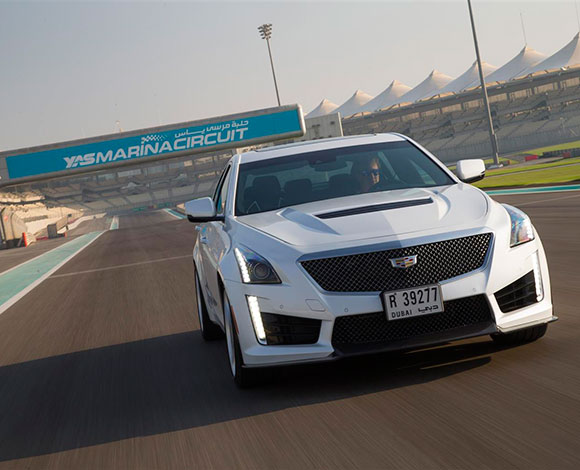 كاديلاك CTS-V 2016 قدرات حقيقية للقيادة ضمن الحلبات
