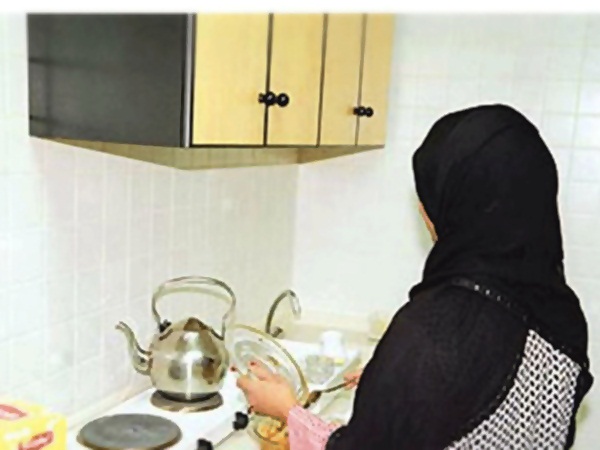 الإعلان عن فتح باب استقدام العمالة المنزلية من أوغندا بعقود عمل موحدة