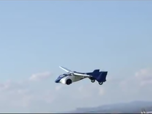 السيارة الطائرة أصبحت الآن حقيقة .. فيديو