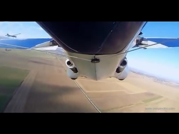 السيارة الطائرة أصبحت الآن حقيقة .. فيديو