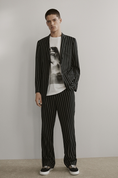بعد نجاح مجموعته الأولى... Riccardo Tisci يكشف عن مجموعة Burberry لخريف وشتاء 2019