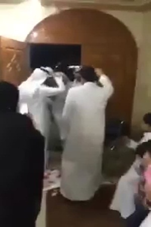 بالفيديو .. فرحة الأهل بعودة المريض من المستشفى