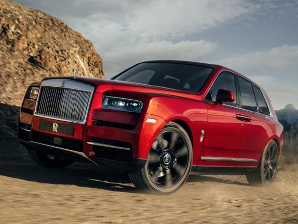 بالصور: ثري سعودي يشتري أول سيارة رباعية من رولز رويس