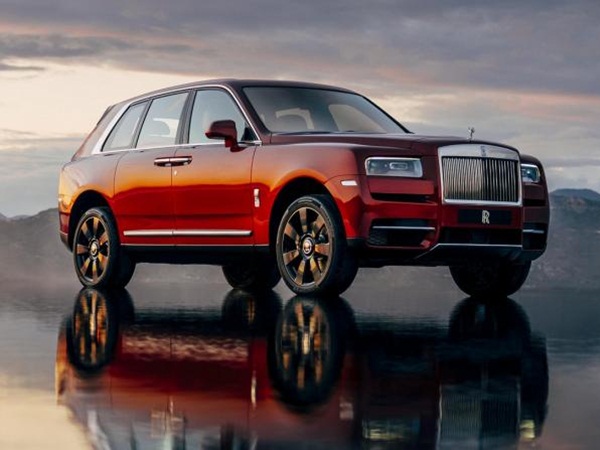 بالصور: ثري سعودي يشتري أول سيارة رباعية من رولز رويس