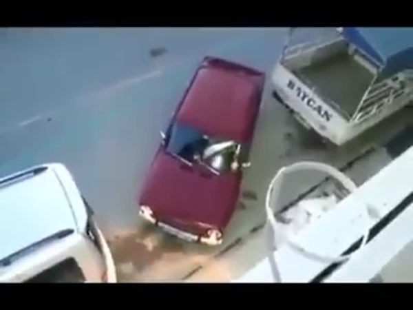 هكذا يتم إيقاف السيارة .. بالتعاون والمشاركة