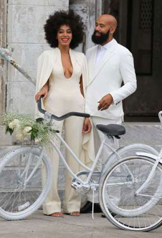 "Solange Knowles" شقيقة "بيونسيه" تتزوج في شوارع نيو اورليانز