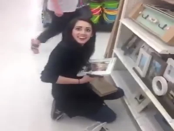 كيف فاجئ هذا الشاب خطيبته يوميًا لمدة شهر