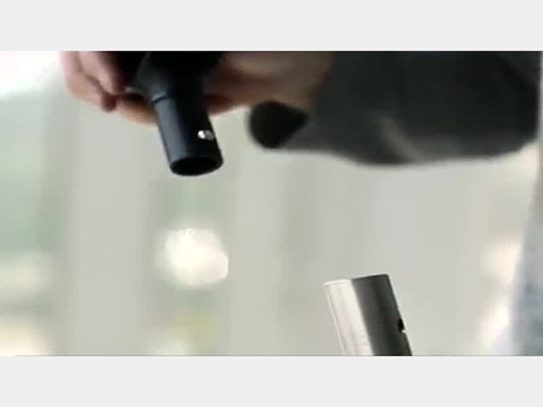 فيديو .. تعرف على شكل العكّاز الجديد الذي يناسب العصر الحالي