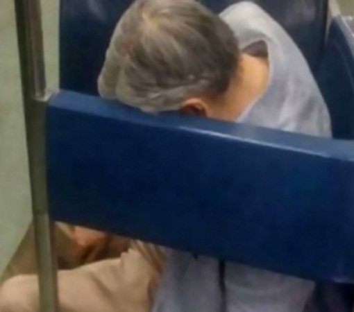 ظنوا أنه نائم .. حتى صُدموا بمعرفة الحقيقة