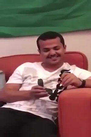 بالفيديو .. شاهد فرحة مبتعثين برسائل ذويهم