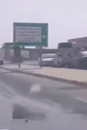 انقلاب سيارة مطلوب للعدالة بعد مطاردة الشرطة له