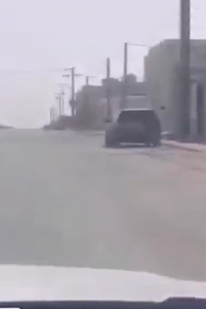 انقلاب سيارة مطلوب للعدالة بعد مطاردة الشرطة له