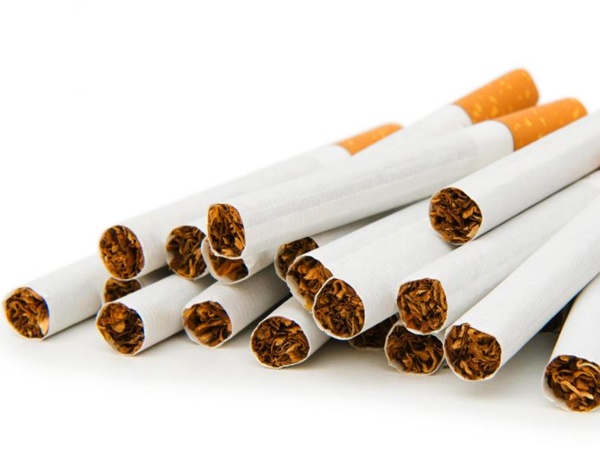 بالفيديو .. ضوابط بيع السجائر في الرياض