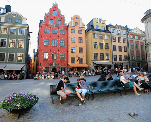 هل تبحث عن دولة جديدة للعيش فيها؟ اليك الأفضل على صعيد السعادة والثراء وانعدام الجريمة