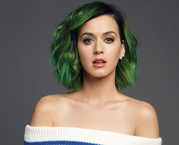 نجمات يتربعن كالملكات على عرش موقع انستقرام