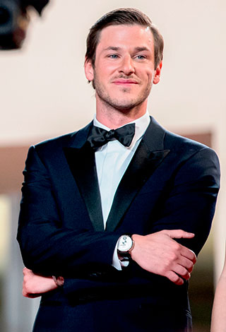 Gaspard Ullielيختار ساعة منCHANELفي مهرجان كان 2016