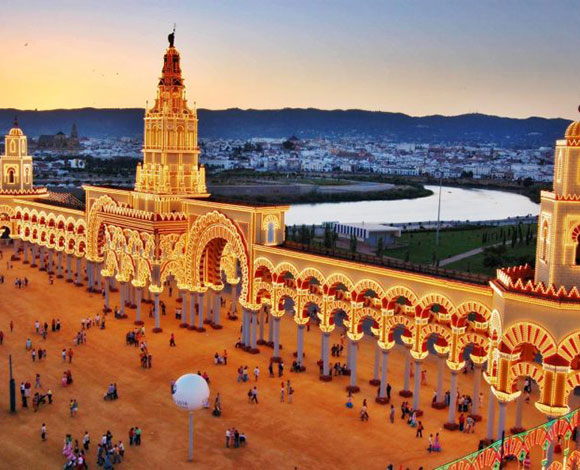 الملكة اليزابيت من سلالة النبي محمد!