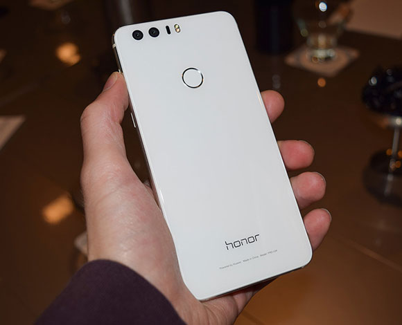 تقديمHuawei Honor 8