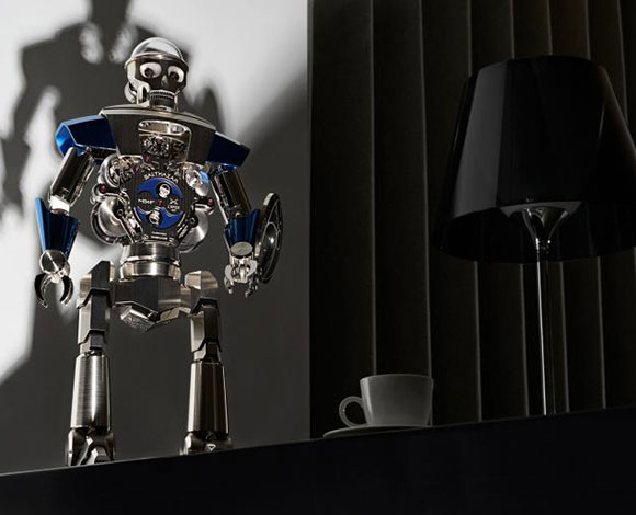 MB&F Balthazar هي ساعة شعارها الإنسان الآلي
