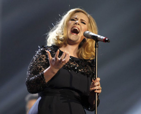 أشياء سخيفة طلبها نجوم الموسيقى في حفلاتهم