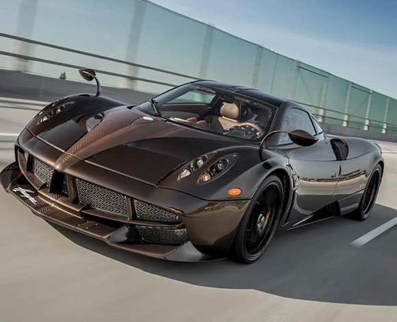 سيارة Pagani Huayra الجديدة خارقة!