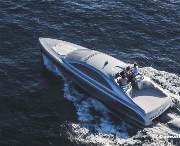 يخت Mercedes-Benz Arrow 460-Granturismo، اليخت الفضي الرائع!