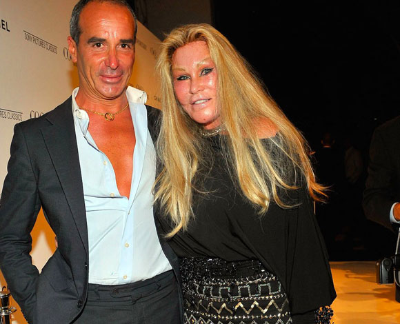 اطلعوا على حياة البليونيرة Jocelyn Wildenstein المجنونة!