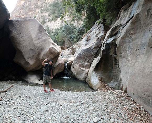 كاديلاك وبالتعاون مع "حسين الدغريري" يكتشفان مناطق جديدة في السعودية
