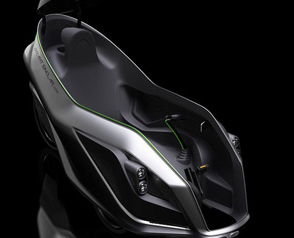 عودة عجلة SINCLAIR C5... ابن أخي المخترع يعيدها بشكل حديث