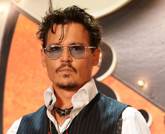 أزمة جديدة يواجهها النجم جوني ديب بسبب نمط حياته المترف !