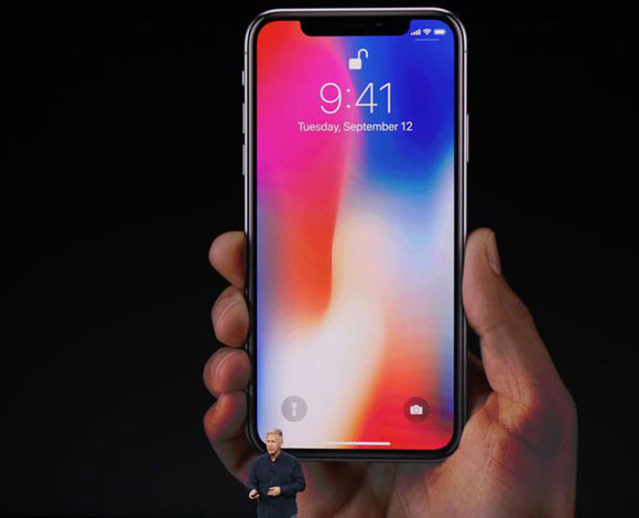 آبل تعلن عن مفاجئتها الجديدة .. iphone X