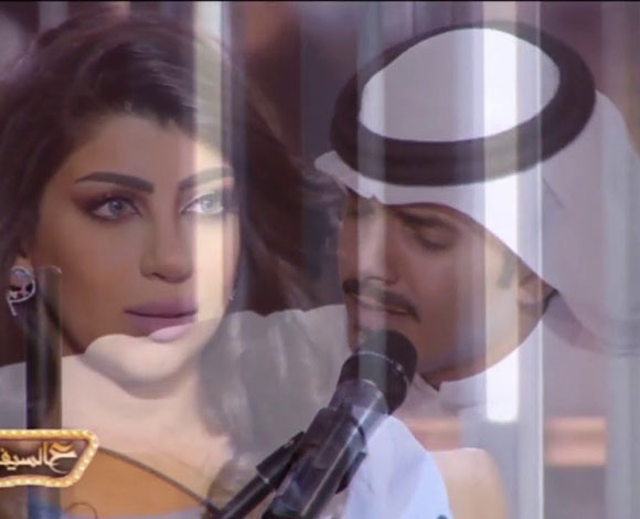 صوته وعزفه الجميل يتسبب في إنهيار المذيعة باكية على الهواء