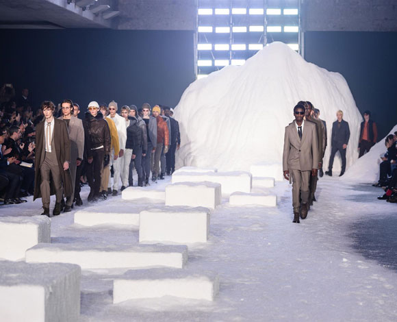 Snowriting  مجموعة شتاء 2018 لعلامة Ermenegildo Zegna