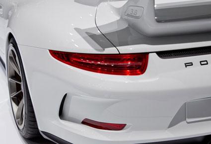 Porsche 911 GT3 رمز الفخامة والأداء القوي 
