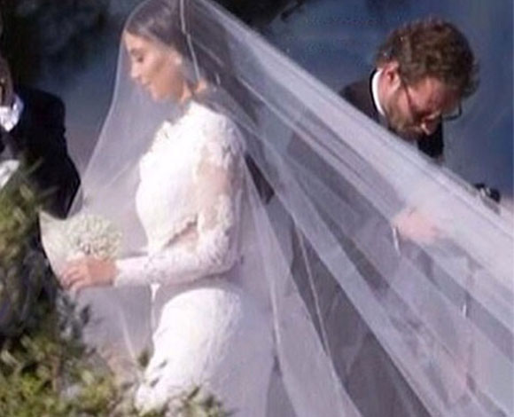 كيف كانت أجواء الزواج الثالث لكيم كارديشيان؟