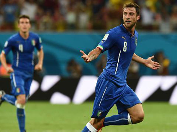 ايطاليا تفوز امام انكلترا 2-1 على ملعب آرينا دي أمازونيا