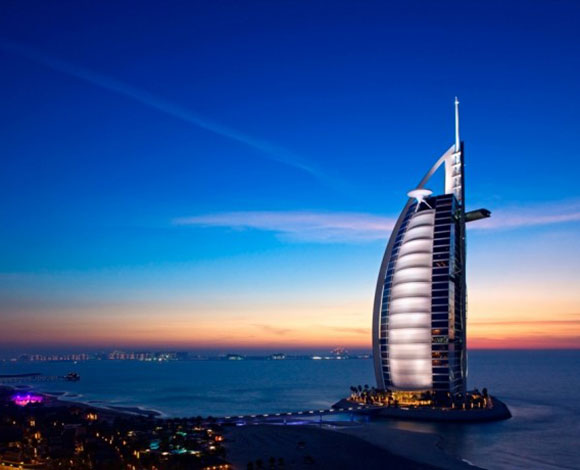 برج العرب يطرح عرضاً مميزاً لمناسبة مرور 15 عاماً على تدشينه
