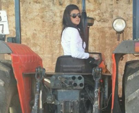 صور سيارات سلمى رشيد نجمة "اراب ايدول"  