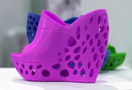حول تصميمك إلى واقع ملموس مع طابعة Cubify 3D 