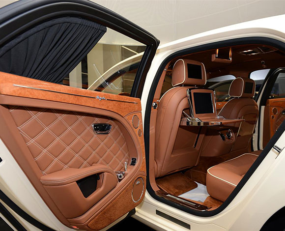 نسخة ’مولسان ماجيستيك‘ المحدودة من’بنتلي تصل الى قطر