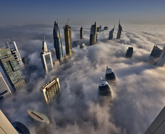 دبي... مدينة الخيال والضباب