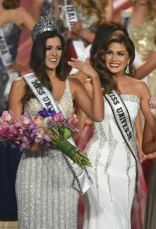 أجمل نساء العالم تفوز بلقب ملكة جمال الكون ... الكولومبية بولينا فيغا