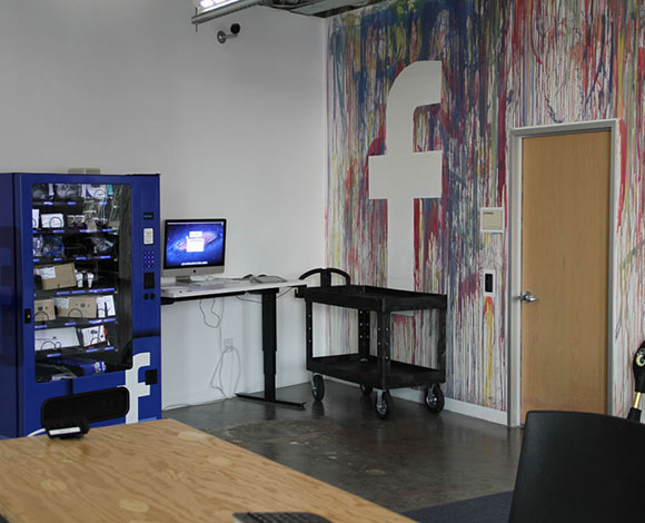 تعرف الى ابرز رواتب الموظفين العاملين في فيس بوك