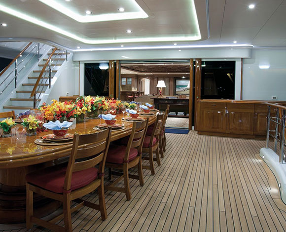 كيكووك... يخت فاخر اصبح ملكك اليوم