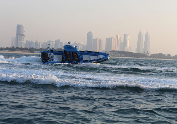 اكثر القوارب العسكرية صلابة وتميزاً في العالم في معرض "نافدكس" في أبوظبي