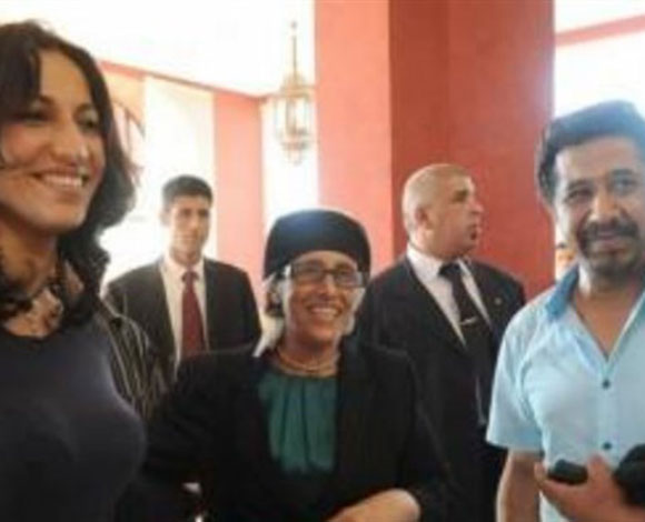 شاهد بالصور لأول مرة الشاب خالد ينشر صورة لزوجته