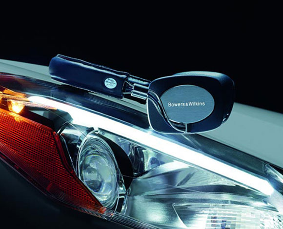 Bowers & Wilkins تطلق سمّاعات أذن مزوّدة بتقنيّة الهاي فاي